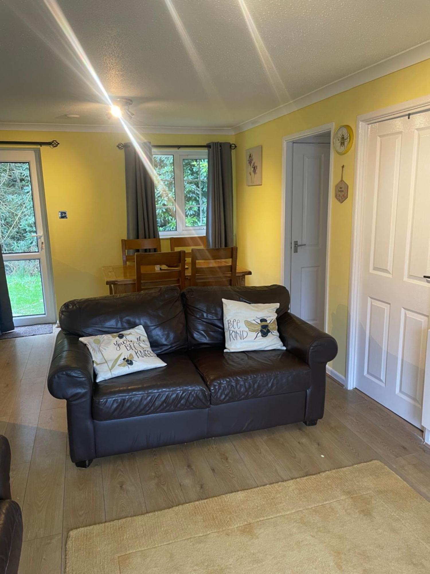 Bumblebee Lodge Saint Cleer Exteriör bild